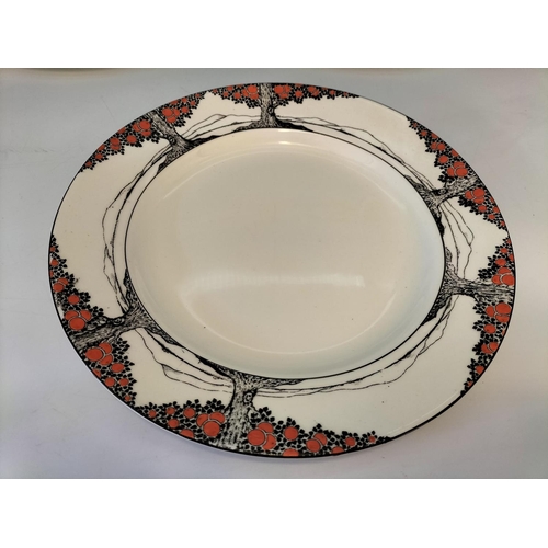 175 - Crown Ducal 'Orange Tree' 25cm Dinner Plates (5). Rd No 7112701.