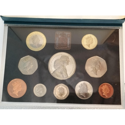 306 - Cased 1997 UK Proof Coin Collection.