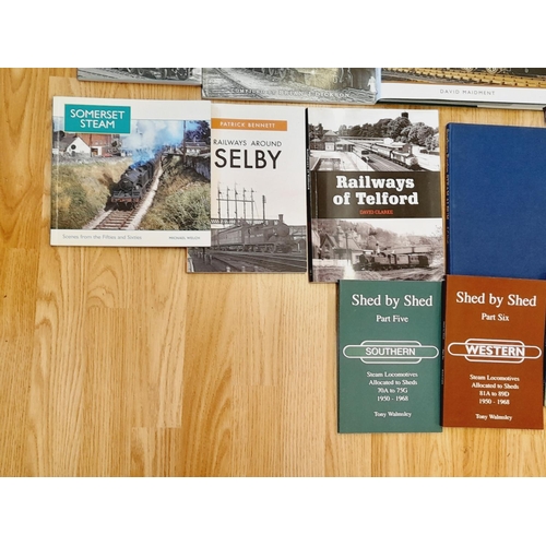 389 - Collection of Railway Related Reference Books to include A Compendium of LNWR Vol 1 & 2, Southern St... 