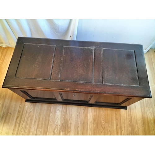 399 - Large Solid Wood Coffer/Blanket Chest. 115cm x 51cm x 61cm. Collection Only.