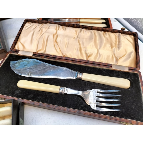 86 - Collection of Cased Vintage Cutlery plus Part Oak Cased Canteen Set.