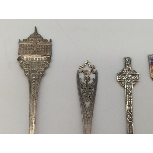 83 - 925 Silver Hallmarked / 900 Souvenir Spoons (5) 45 Grams.