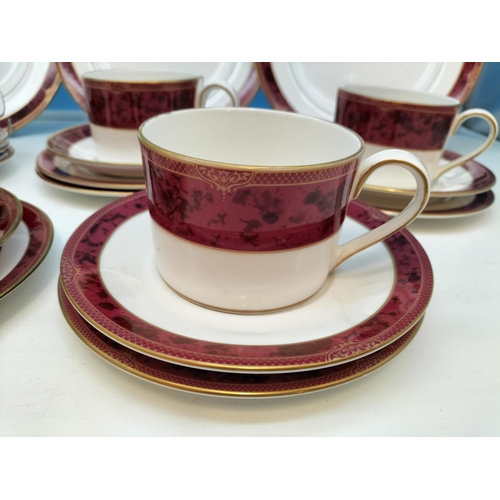 285 - Spode China 'Bordeaux' Items (21) to include Plates, Side Plates, Cups and Saucers.