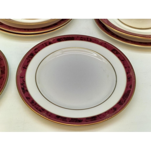 285 - Spode China 'Bordeaux' Items (21) to include Plates, Side Plates, Cups and Saucers.