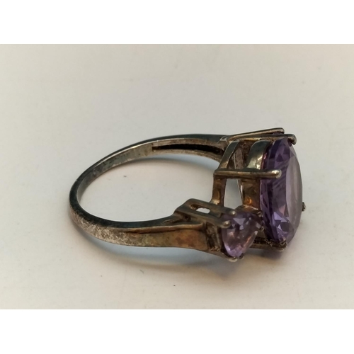 98 - 925 Silver and Amethyst Stone Ring.