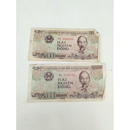 344 - Collection of 1987 Vietnamese Dong Notes 9 x 200, 9 x 500, 20 x 1000, 18 x 2000, 5 x 5000.