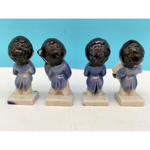 158 - Wade Robertson's Golly Band Players (4). Tallest 6cm. Slight Loss to Glaze on 1.