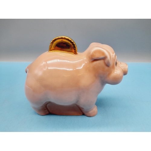 457 - Wade Pig Moneyboxes (4) including Trial Pieces. Tallest 15cm.