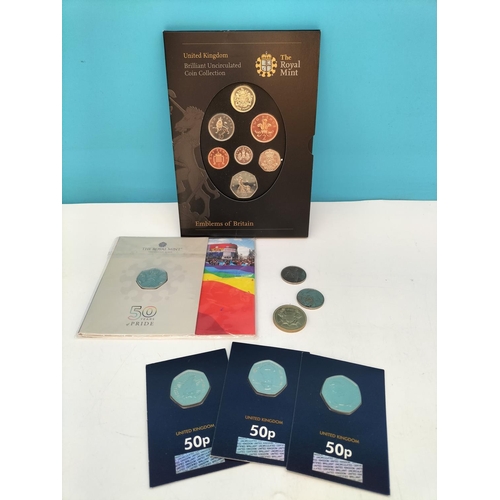 267 - Collection of British Coins to include Royal Mint 2008 Coin Set, Change Checker 50p Pieces (3) and A... 