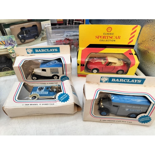 462 - Collection of Scale Model Boxed Vehicles. Various Makers to include Corgi, Lledo, Oxford Diecast, et... 