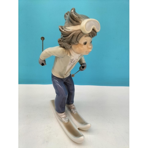 129 - LLadro 20cm Figure 'Sport Billy' Skier 5163