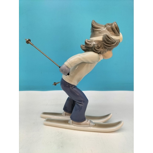 129 - LLadro 20cm Figure 'Sport Billy' Skier 5163