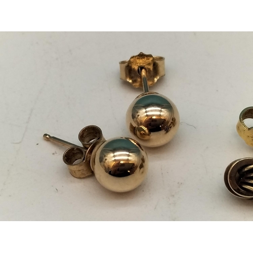 18 - 3 Pairs of 9ct Gold Earrings. 2.1 Grams.