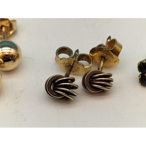 18 - 3 Pairs of 9ct Gold Earrings. 2.1 Grams.