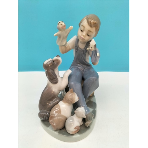 333 - LLadro 15cm Figure 'The Puppet Show' 5736.