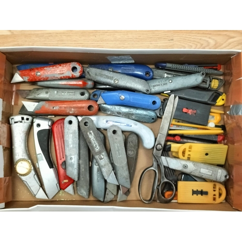 222 - Box of Mixed Stanley/Craft Knives and Scissors.