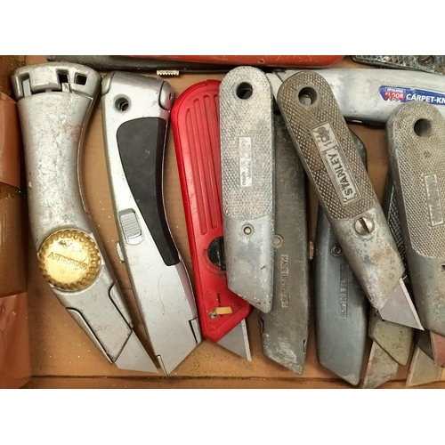 222 - Box of Mixed Stanley/Craft Knives and Scissors.