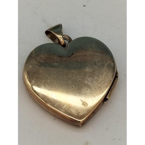 34 - 9ct Gold Heart Shaped Locket 2.6 Grams.