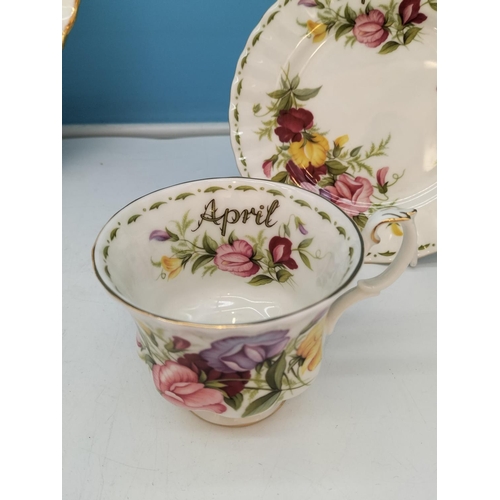 35 - Royal Albert 'Flower of the Month - April' Trio plus Royal Albert 'Old Country Roses' Large Gateau P... 