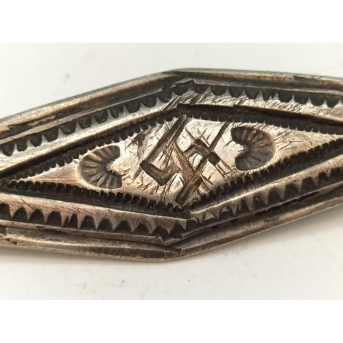 353 - Vintage Navajo Whirling Log Silver Brooch. Unmarked but Tested as Silver.