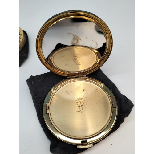 430 - Collection of Vintage Ladies Compacts to include Stratton and Zenette.