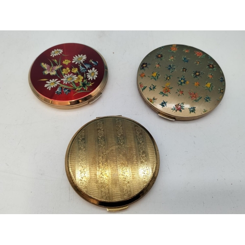 430 - Collection of Vintage Ladies Compacts to include Stratton and Zenette.