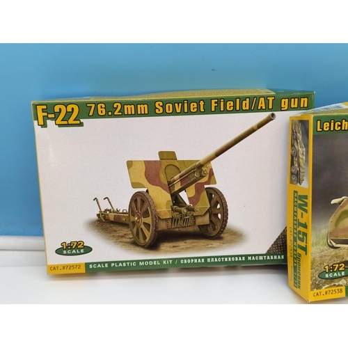 171 - Military Model Kits (5) to include Sherman Crab.