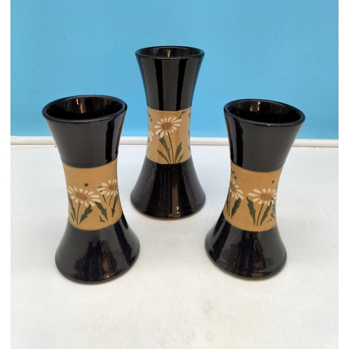 176 - Langley Pottery 'Daisy' Design Vases (3). Tallest 17.5cm.