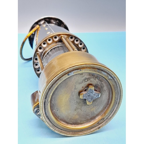 285 - Protector Lamp and Lighting Co Miners Safety Lamp. Type 6 No 80.