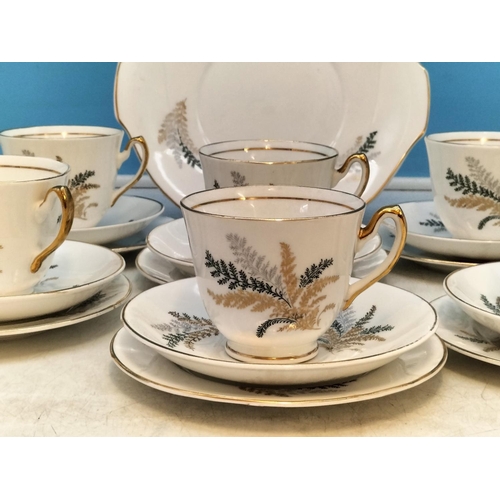 315 - Fine Bone China 21 Piece Tea Set in the 'Fern Leaf' Pattern.