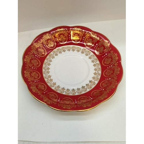 59 - Royal Standard 14 Piece Part Tea Set in Pattern 2007 Carmine Red and Filigree Gold Design. Includes ... 