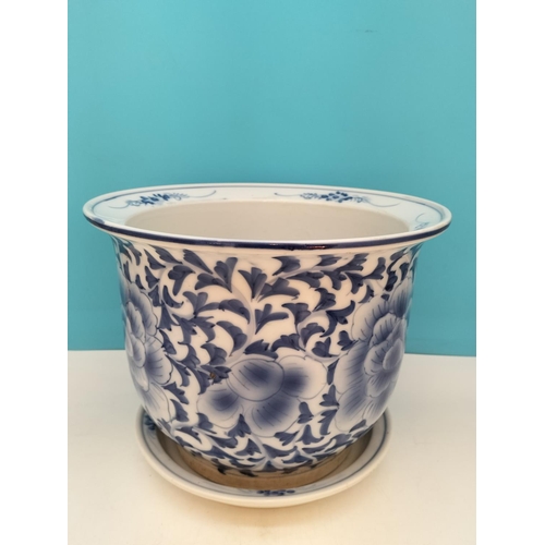 260A - Large Mid Century Blue and White Chinoiserie Planter with Underplate. Planter 24cm High, 31cm Diamet... 