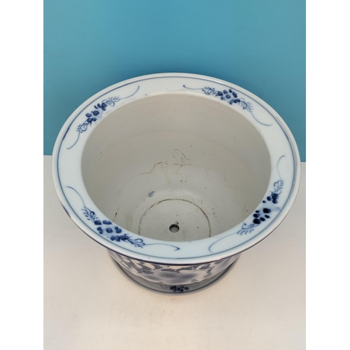 260A - Large Mid Century Blue and White Chinoiserie Planter with Underplate. Planter 24cm High, 31cm Diamet... 