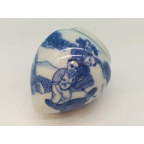 275A - Chinese Blue and White Garden Scene Bird Feeder. 7cm x 8cm.