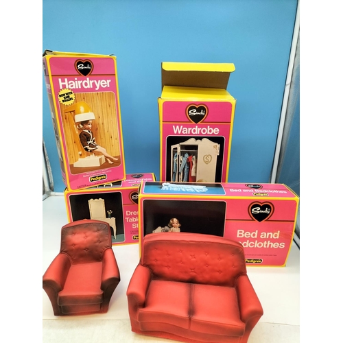 125 - Boxed Vintage 1970's Pedigree Sindy Bedroom Set to Include Wardrobe (44502), Bed and Bedclothes (445... 