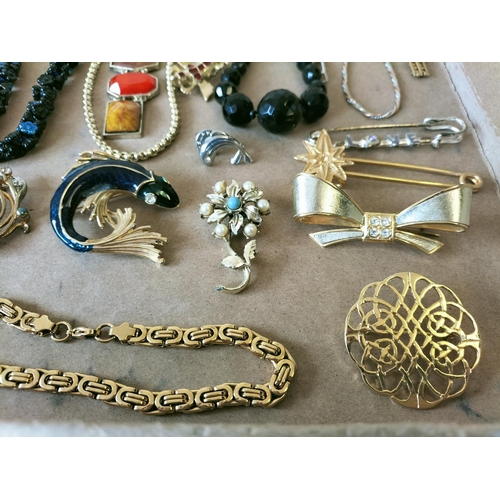 170 - Mixed Collection of Costume Jewellery to include Necklaces, Brooches, Rings, Rolled Gold Bangles, et... 