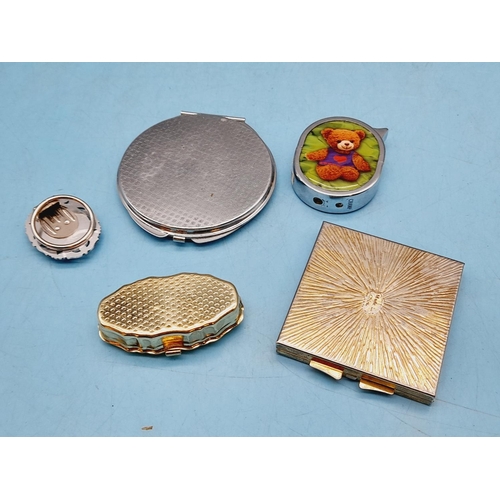 285 - Ladies Wristwatch, Lighter, Pill Box plus Mirror Compacts (2) to include Betty Boop.