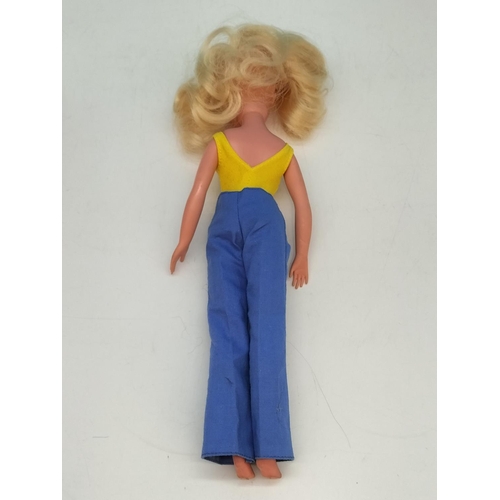 309 - Boxed Pedigree Sindy 44613 'Weekender' Doll. Excellent Condition.