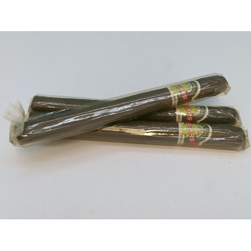 325 - 3 x Flor de Gonzalez Lancero 8.5 x 52 Cigars.