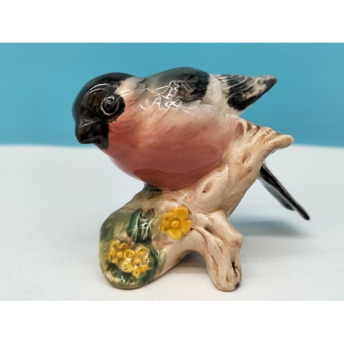 42 - Beswick Bird Figures (5) on Stand 32cm x 19cm x 6cm. A/F Chip to Front of Base of Stand.