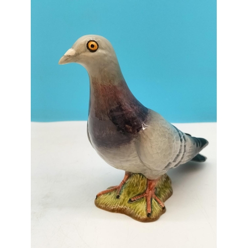 51 - Beswick Figure of a Pigeon 1383. Alternative Colourway. 15cm High, 16cm x 7cm.