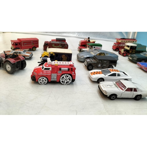 517 - Collection of Vehicles to include Corgi, Lledo, Oxford Die-Cast, etc. Some Still Boxed. Light Play W... 