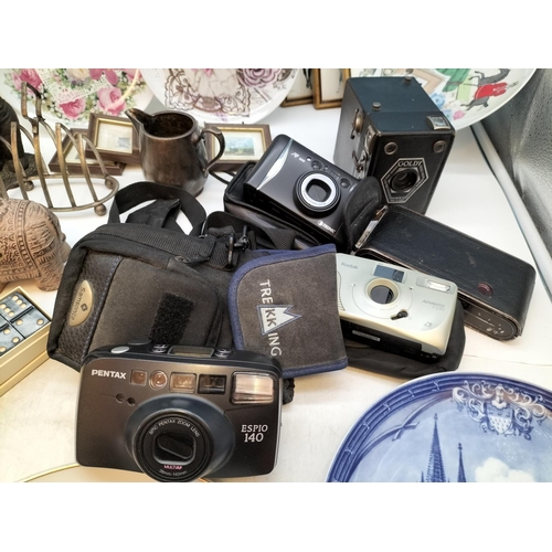 532 - Collection of Mixed Items to include Cameras, Picture Plates, Figures, etc.