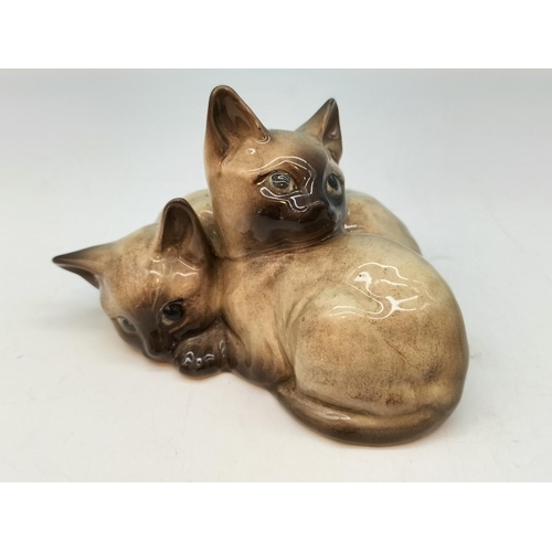 550 - Beswick Cat Figures (2), Siamese Kittens and Sitting Tom Cat.