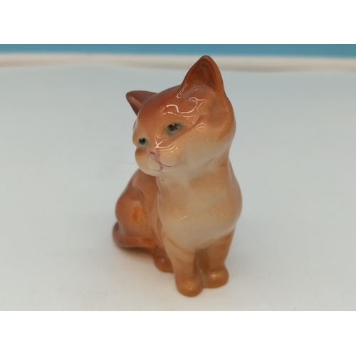 550 - Beswick Cat Figures (2), Siamese Kittens and Sitting Tom Cat.