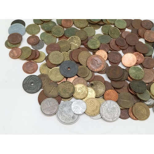 584 - Quantity of Mixed World Coins and Tokens to include Euros and UK Coins.