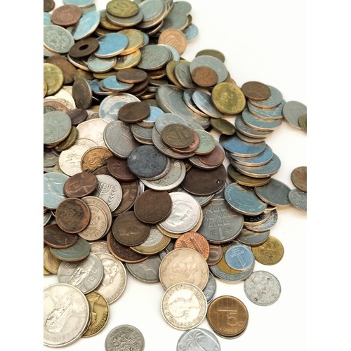 509 - Quantity of Mixed World Coins.