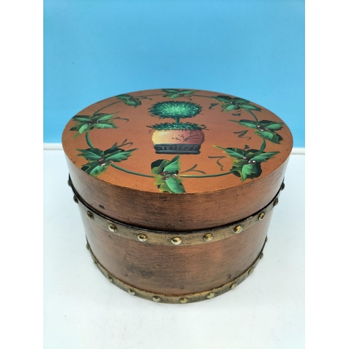 269 - Graduated Set of 3 Lacquered Wood Hat Boxes Decorated with Olive Trees and Velvet Lined Interiors. L... 