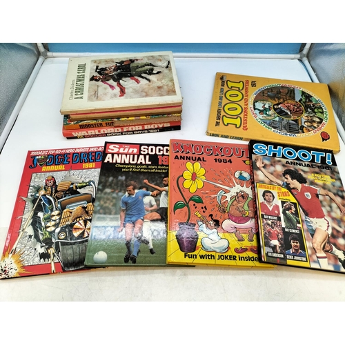 316 - Collection of 1970's/1980's Childrens Annuals to include Sparky, Match, Shoot, etc