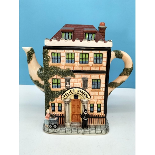 597 - Village Shop Teapots (4) plus Village Shop Storage Jar. Tallest 22cm. Light Chip to 2 Spouts and Bas... 